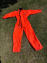 tuta antipioggia impermeabile nastrata da moto