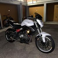 Benelli Bn302 ABS