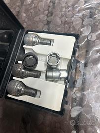 Bulloni antifurto per Smart 451