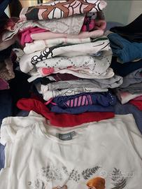 magliette e pantaloni