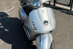 Vespa GTS 250 - 2008 - 33.000 km