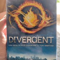 Divergent romanzo