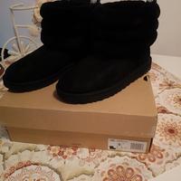 UGG FLUFF MINI