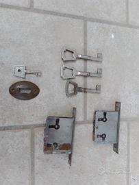 Set chiavi e serrature