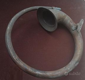 Corno - trombetta auto d'epoca