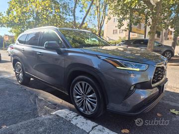 Toyota Highlander 2.5H AWD-i E-CVT Lounge - 7 POST
