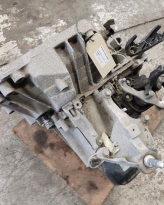 Cambio RENAULT CLIO 898cc benzina del 2017