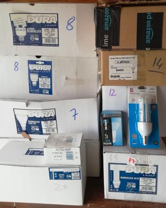 RIMANENZA 180 PEZZI LAMPADINE LED E ALTRO