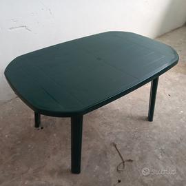 tavolo in resina verde da campeggio 