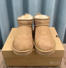 Stivali da donna UGG Classic Mini 37