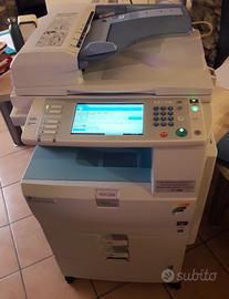 Fotocopiatrice multifunzione a colori
