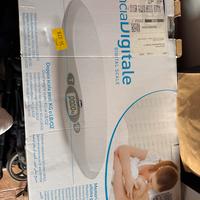 Bilancia analitica per neonati