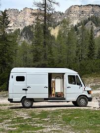 Camper Mercedes 308D