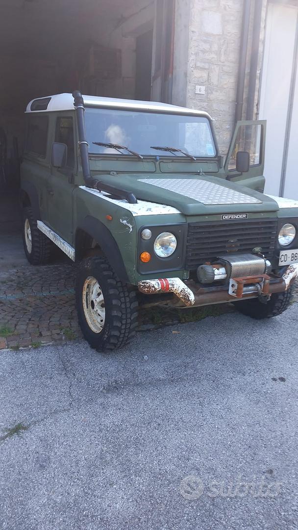 Land Rover Defender