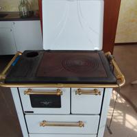 cucina stufa a legna Nordica 