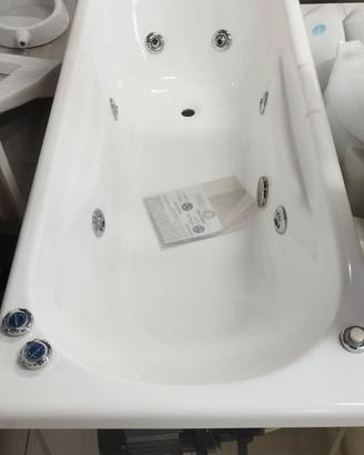 Vasca da bagno idromassaggio