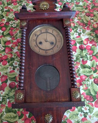 Orologio a pendolo vintage