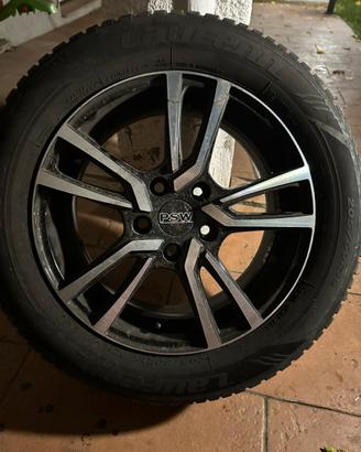 Cerchi completi di gomme
