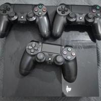
PlayStation 4 + 3 Controller +12 giochi