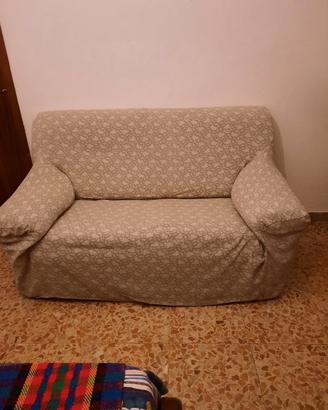 divano 2 posti