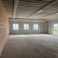 Spazio disponibile 220 mq