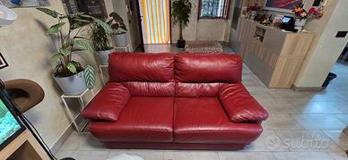 Divano Poltronesofà 3 posti in vera pelle rossa