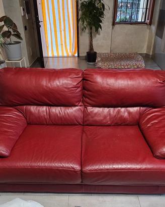 Divano Poltronesofà 3 posti in vera pelle rossa