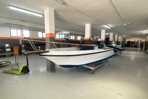 BARCA OPEN 5,50+HONDA BF40 4 TEMPI no patente