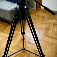 Manfrotto 547B + testa fluida 701HDV pari al nuovo