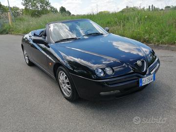 Alfa GTV 916 Spider 2.0 Twin Spark ASI 2000