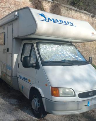 Camper anno 2000 6 letti 6 mt garage