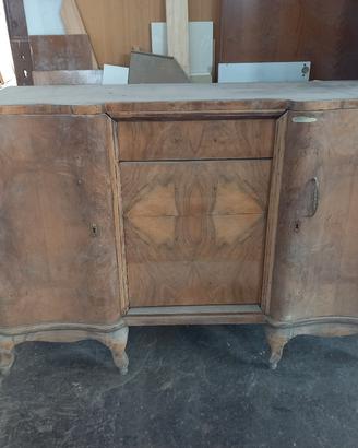 credenza bombata in radica grezza