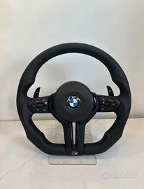 volante BMW M Sport, con palette al volante