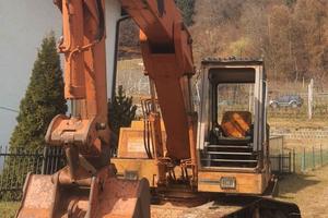 Escavatore FAI 1000