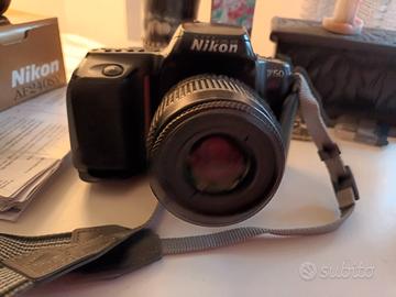 macchina fotografica Nikon F50