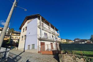 PALAZZINA A VALCHIUSA