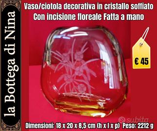 Vaso/ciotola decorativa in cristallo soffiato