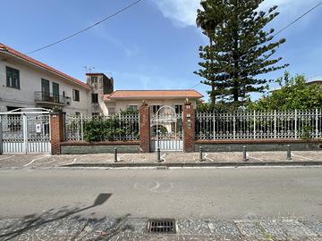 Villa bifamiliare Portici [1641 villa CardanoVRG]