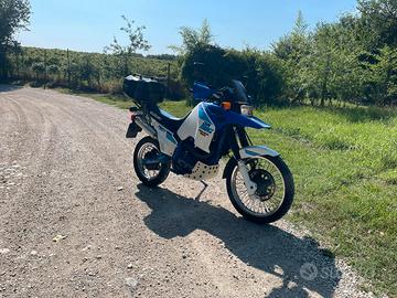 Suzuki DR 750 Big (1989)