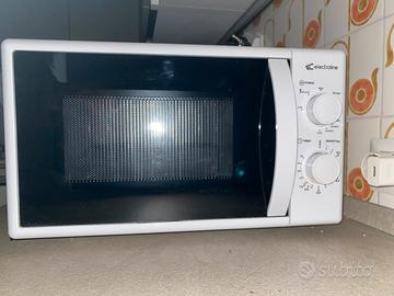 Forno a microonde Electroline