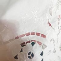 💮Copriletto antico di lino bianco, ricamo a intag