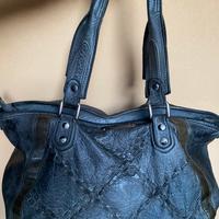 Borsa Vive la difference