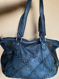 Borsa Vive la difference