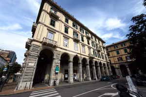 MULTILOCALE A LA SPEZIA