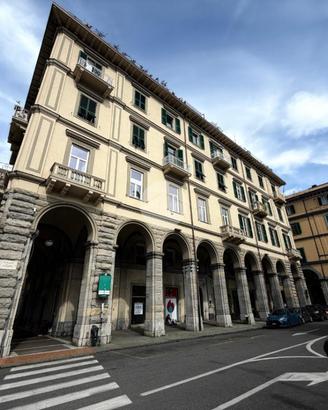 MULTILOCALE A LA SPEZIA