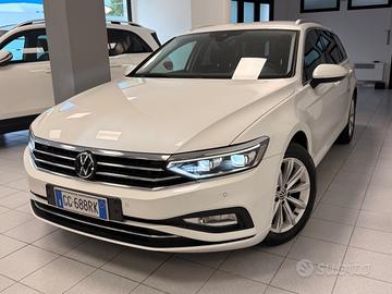 Volkswagen Passat Variant 2.0 tdi Executive 150cv
