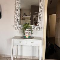 Specchio con rami in legno