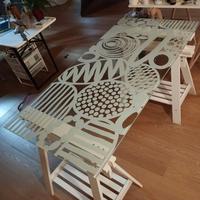 Scrivania Ikea con Piano in Vetro e Cavalletti