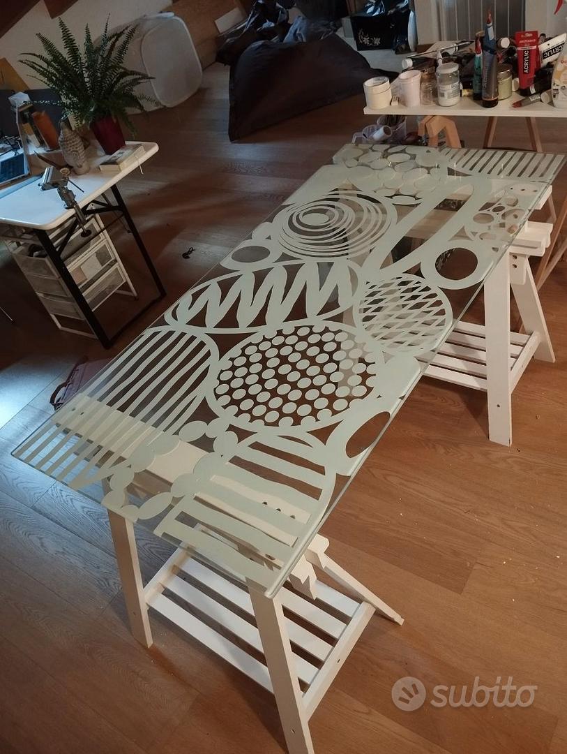 Porta Pc Vetro Per Scrivania Ikea IKEA TORALD Desk, White, 25⅝