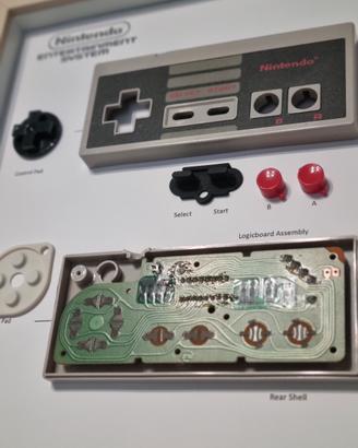 Quadro joystick Nintendo NES dissasemblato - Fatto